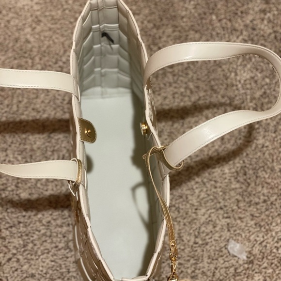 NWOT Michael Kors Tote Bag! - Picture 7 of 7